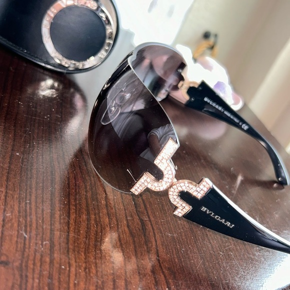 Bvlgari sunglasses - Picture 3 of 7